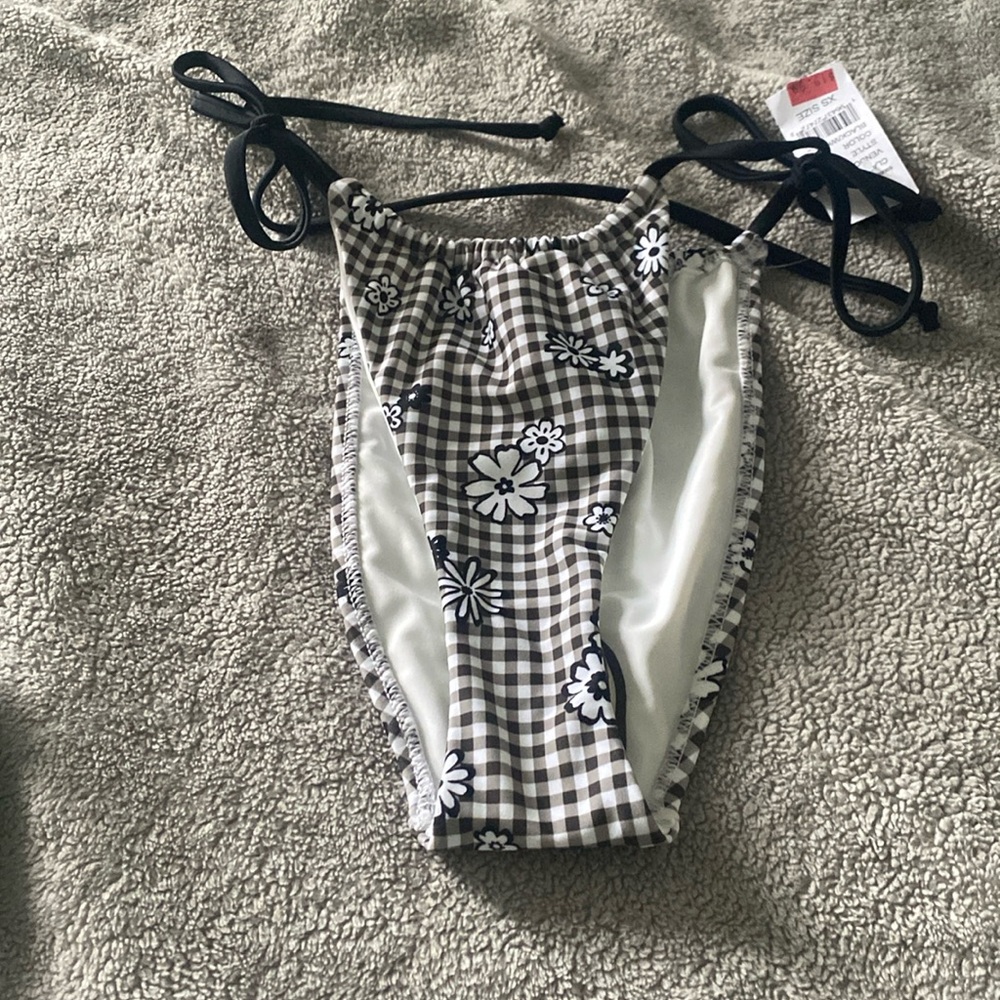 Bikini bottoms